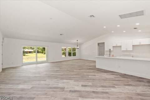 414 Cleveland Ave, Lehigh Acres FL - photo 7 of 40