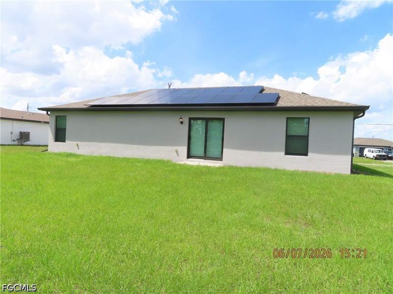 3 bedroom SingleFamilyResidence at 178 Blackstone Dr, Mirror Lakes, Fort Myers — photo 2