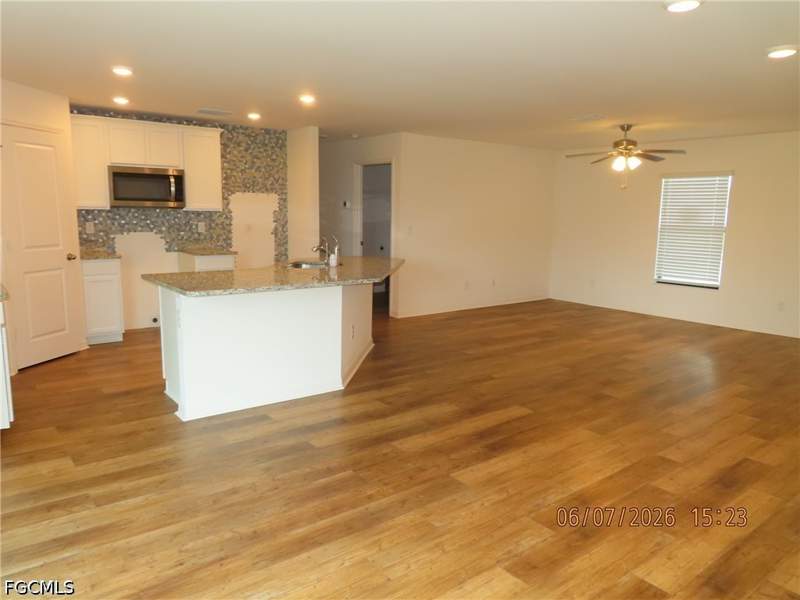 3 bedroom SingleFamilyResidence at 178 Blackstone Dr, Mirror Lakes, Fort Myers — photo 4