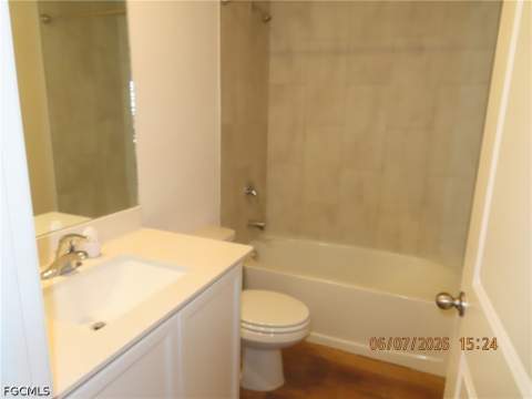 178 Blackstone Dr, Fort Myers FL - photo 6 of 11