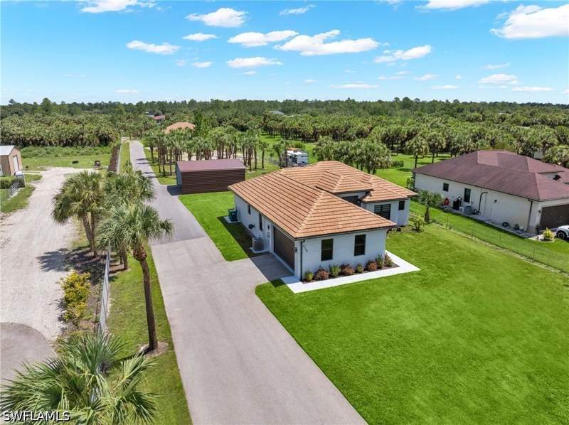 6 bedroom SingleFamilyResidence at 2759 18th Ave SE, Golden Gate Estates, Naples — photo 4