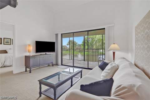 15456 Admiralty Cir 10, North Fort Myers FL - photo 8 of 42