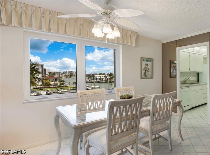 2 bedroom Condominium at 2150 Gulf Shore Blvd N 411, Kings Port, Naples — photo 2