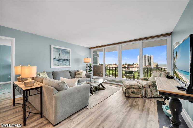 2 bedroom Condominium at 4001 Gulf Shore Blvd N 507, Surfsedge, Naples — photo 3