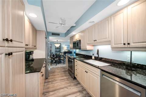 4001 Gulf Shore Blvd N 507, Naples FL - photo 6 of 23