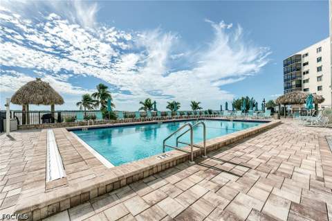 8400 Estero Blvd 903, Fort Myers Beach FL - photo 6 of 39