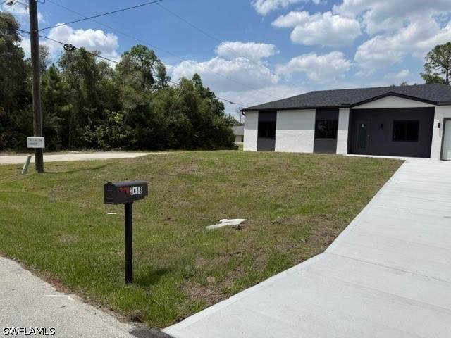 3 bedroom ManufacturedHome at 3418 62nd St W, Lehigh Acres, Lehigh Acres — photo 3
