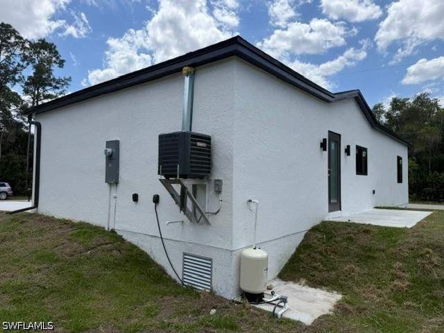3 bedroom ManufacturedHome at 3418 62nd St W, Lehigh Acres, Lehigh Acres — photo 4