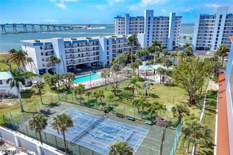 15021 Punta Rassa Rd 402, Fort Myers FL - photo 23 of 32