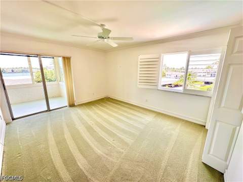 3420 Gulf Shore Blvd N 43, Naples FL - photo 10 of 33