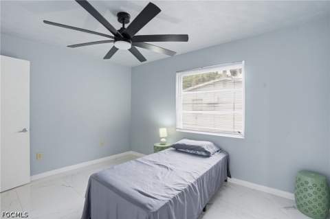 372 Altamont Ave, Fort Myers FL - photo 13 of 47
