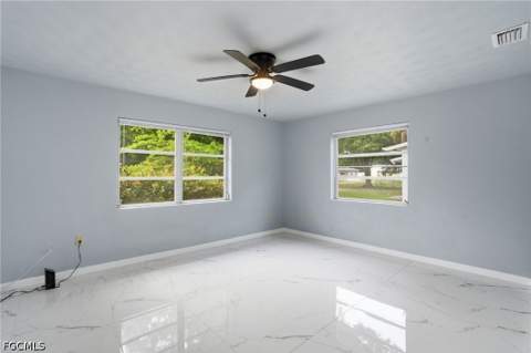 372 Altamont Ave, Fort Myers FL - photo 15 of 47