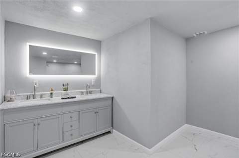 372 Altamont Ave, Fort Myers FL - photo 20 of 47