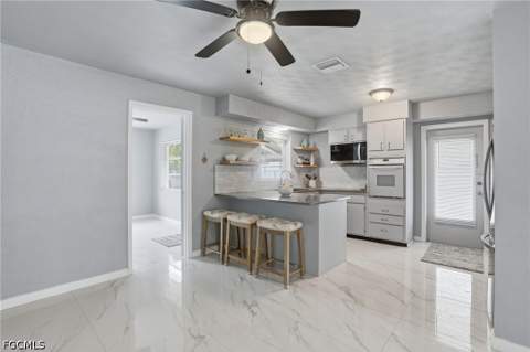 372 Altamont Ave, Fort Myers FL - photo 9 of 47