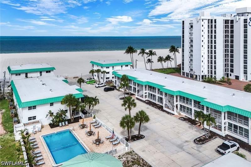 2 bedroom Condominium at 6500 Estero Blvd C113, Privateer Of Ft Myers Beach, Fort Myers Beach — photo 2