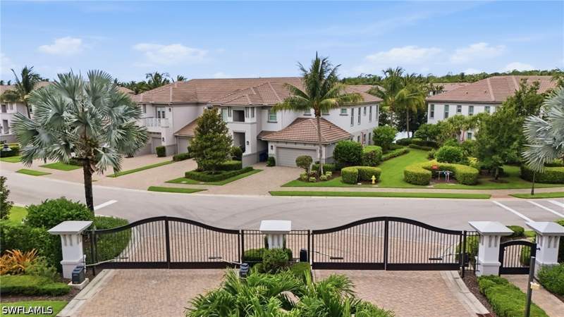 2 bedroom Condominium at 8066 Signature Club Cir 102, Signature Club, Naples — photo 3