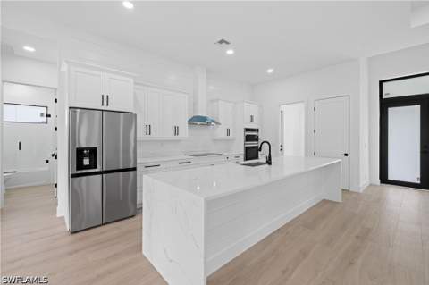 2908 58th Ave NE, Naples FL - photo 6 of 23
