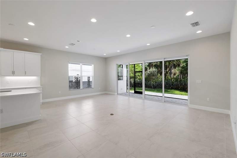 3 bedroom SingleFamilyResidence at 2565 Kingfisher Dr, Valencia Sky, Naples — photo 4