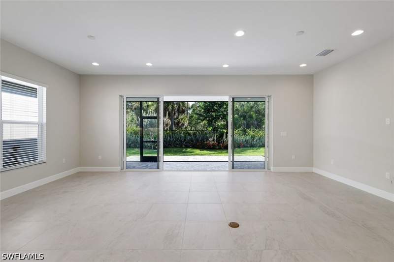 3 bedroom SingleFamilyResidence at 2565 Kingfisher Dr, Valencia Sky, Naples — photo 5