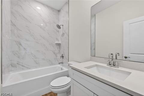 2032 NW 2nd Ave, Cape Coral FL - photo 8 of 33