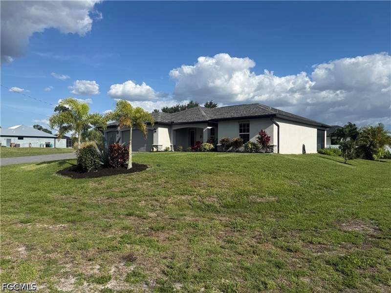 3 bedroom SingleFamilyResidence at 3620 NW 42nd Ter, Cape Coral, Cape Coral — photo 3