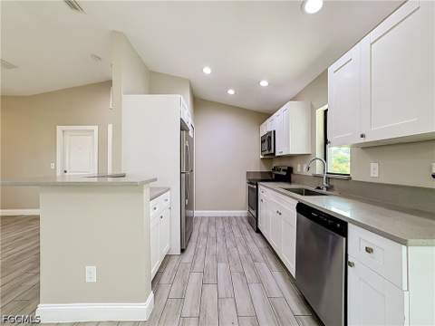 2612 15th St SW, Lehigh Acres FL - photo 13 of 31
