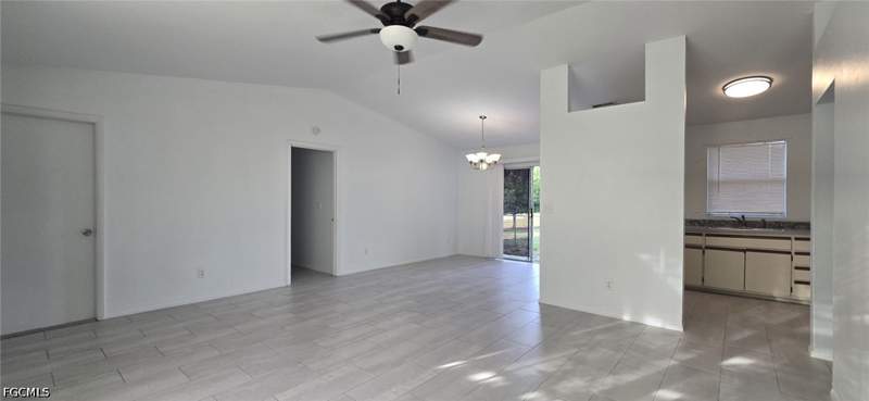 3 bedroom SingleFamilyResidence at 1401 Yvonne Ave S, Lehigh Acres, Lehigh Acres — photo 4