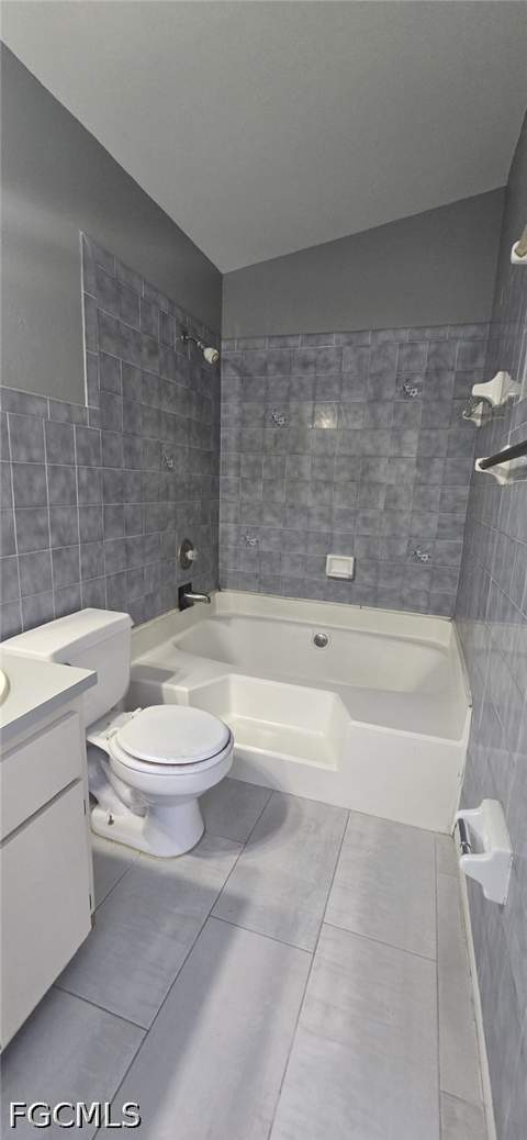 1401 Yvonne Ave S, Lehigh Acres FL - photo 8 of 18