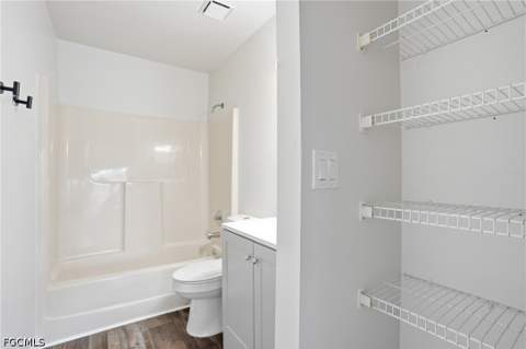 5323 Treetops Dr T203, Naples FL - photo 22 of 31
