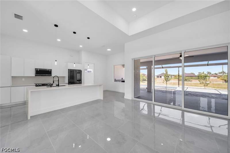 3 bedroom SingleFamilyResidence at 2720 NW 41st Ave, Cape Coral, Cape Coral — photo 5