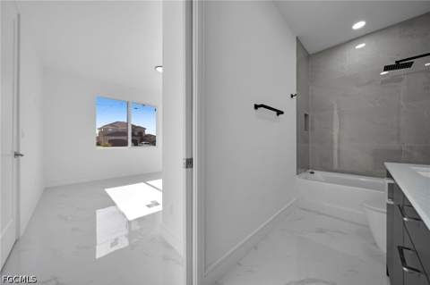 2712 NW 41st Ave, Cape Coral FL - photo 13 of 29