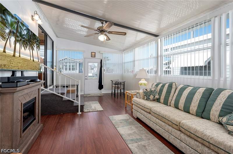 2 bedroom ManufacturedHome at 271 Caravan Cir, Fountain View Rv Resort, North Fort Myers — photo 4