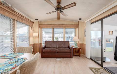 271 Caravan Cir, North Fort Myers FL - photo 6 of 33