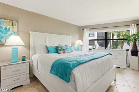 1011 Anglers Cv H203, Marco Island FL - photo 11 of 38