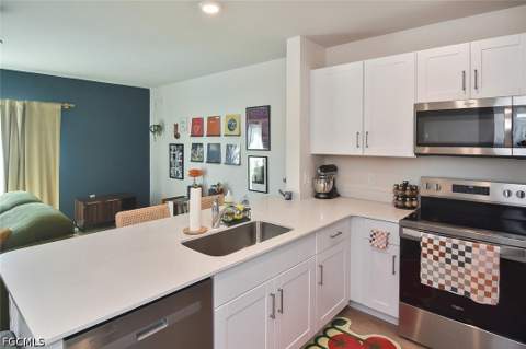 8107 Haley Creek Way, Lehigh Acres FL - photo 13 of 38