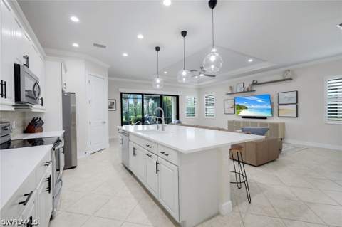 4118 Raffia Dr, Naples FL - photo 9 of 45