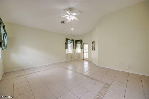 8904 Baytowne Loop, Fort Myers FL - photo 23 of 50