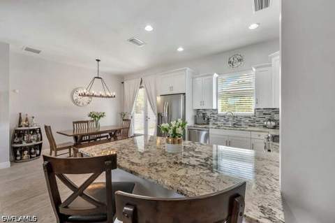 3196 Connecticut Ave, Naples FL - photo 15 of 43