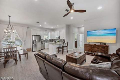 3196 Connecticut Ave, Naples FL - photo 8 of 43