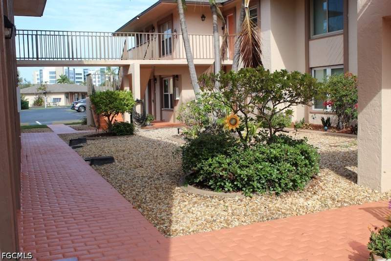1 bedroom Condominium at 16881 Davis Rd 712, Davis Woods Condominium, Fort Myers — photo 3