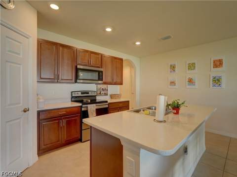 328 SW 24th Pl, Cape Coral FL - photo 18 of 34