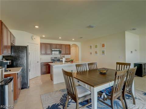328 SW 24th Pl, Cape Coral FL - photo 21 of 34