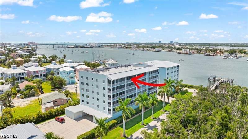 2 bedroom Condominium at 345 Mango St 605, Sea Grape Bay Condo, Fort Myers Beach — photo 2