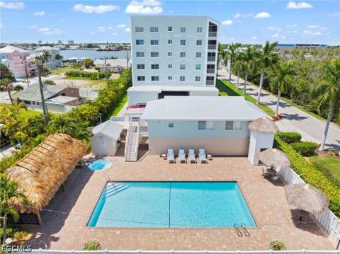 345 Mango St 605, Fort Myers Beach FL - photo 8 of 48