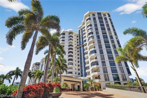 6075 Pelican Bay Blvd 204, Naples FL - photo 24 of 25