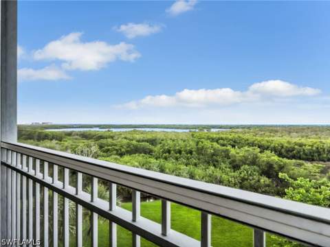 1001 Arbor Lake Dr 406, Naples FL - photo 14 of 49