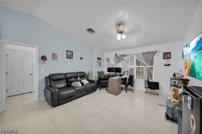 3 bedroom SingleFamilyResidence at 4115 SW 1st Ave, Cape Coral, Cape Coral — photo 3