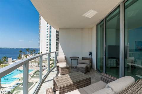 3000 Oasis Grand Blvd 801, Fort Myers FL - photo 11 of 42