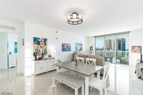 3000 Oasis Grand Blvd 801, Fort Myers FL - photo 9 of 42