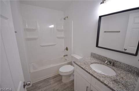 2225 Carver Ave, Fort Myers FL - photo 10 of 22